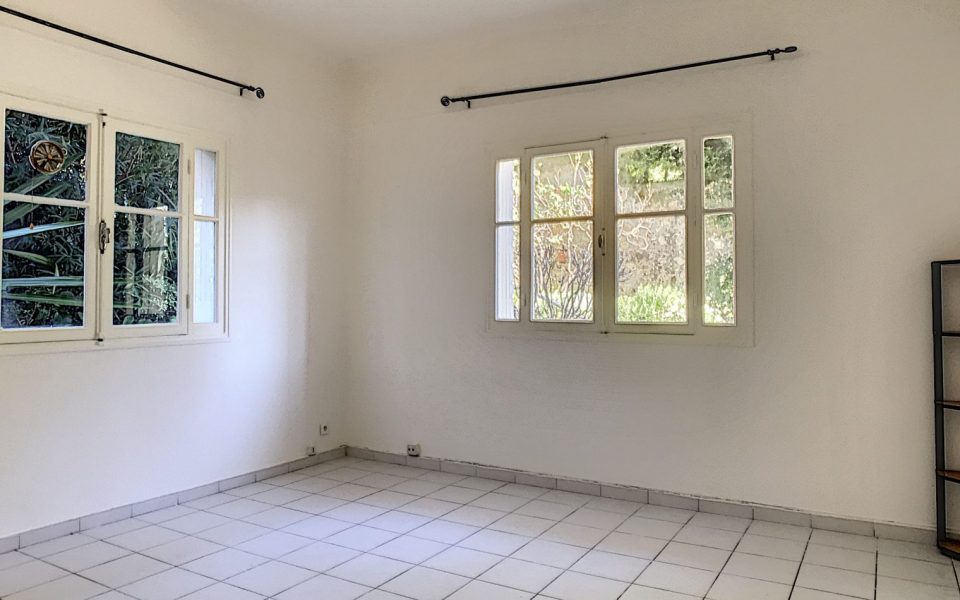Studio rénové proche fac de valrose – 30 m2